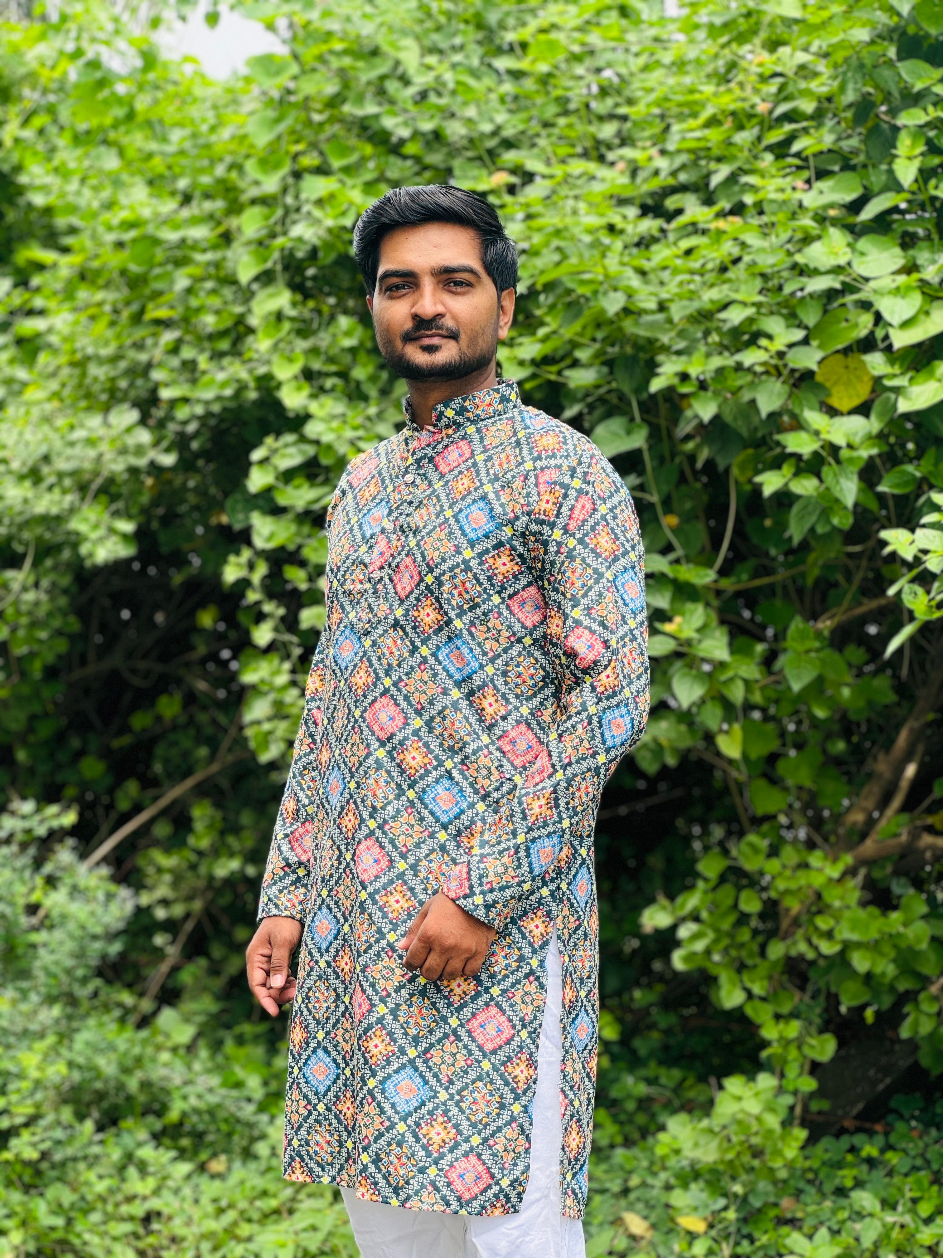 Cotton Kurta with Digital Print in Green colour.